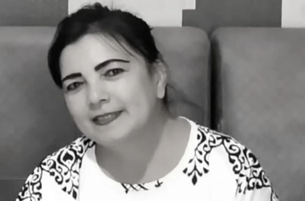 Қыздар өздерін жасанды сипатады