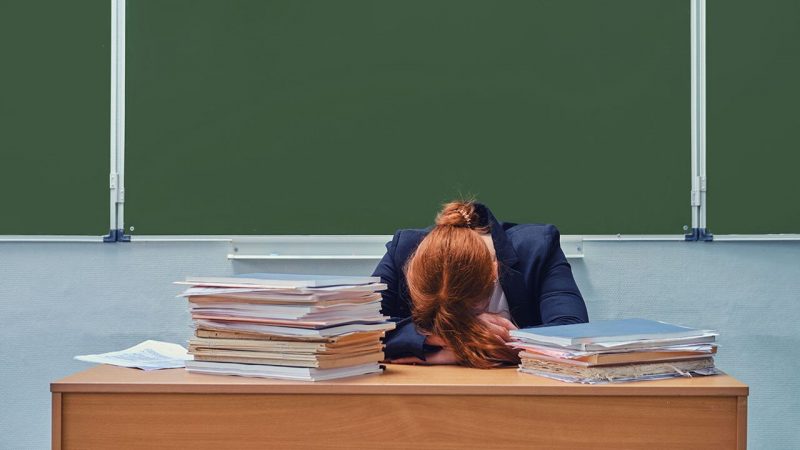 Барлығына мұғалім кінәлі, ал қалғандары періште ме?