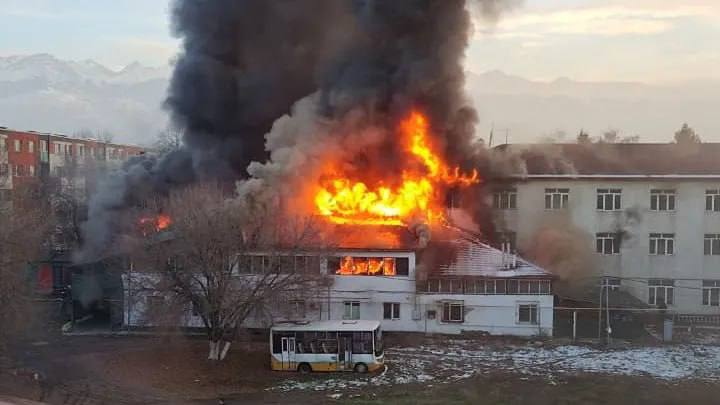 Алматыда «Перзент» қайырымдылық балалар үйі өртке оранды