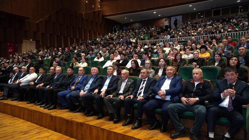 БҚО-да энергетика саласы қызметкерлерінің кәсіби мерекесі аталып өтті