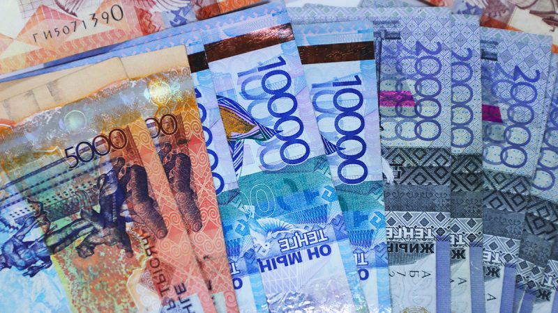 Кәсіпкерлерге қолма-қол ақша алуға шектеу енгізілді: Лимит асып кетсе, құжат сұралады