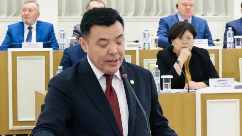 Конституциялық комиссия отырысында жаңа Ата Заң мәселесін қарау ұсынылды