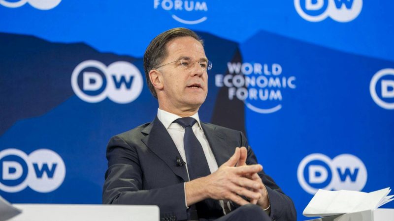 НАТО: Ресей бір айда 30 мыңнан астам сарбазынан айырылды