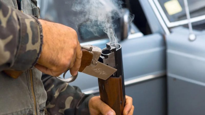 Астанада полицейге оқ атқан күдікті «адам өлтіруге оқталу» бабымен қамалды