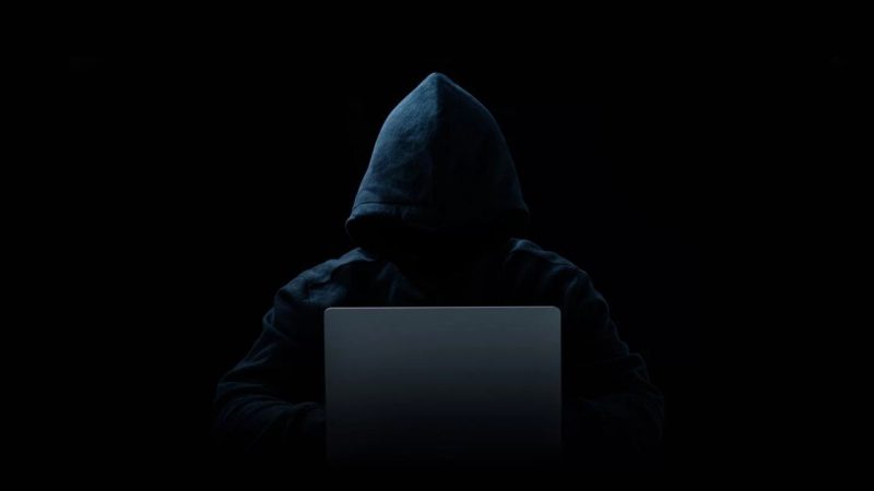 Атырау облысындағы ерлі-зайыптының өлімі: полиция өзін «хакермін» деген адамды іздеп жатыр