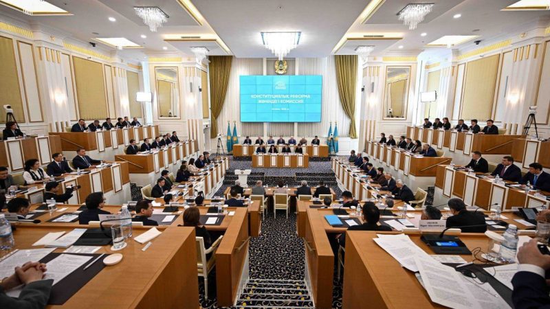 Жаңа Конституция қабылдана ма? Тоқаевтың реформасы билік құрылымын түбегейлі өзгертпек