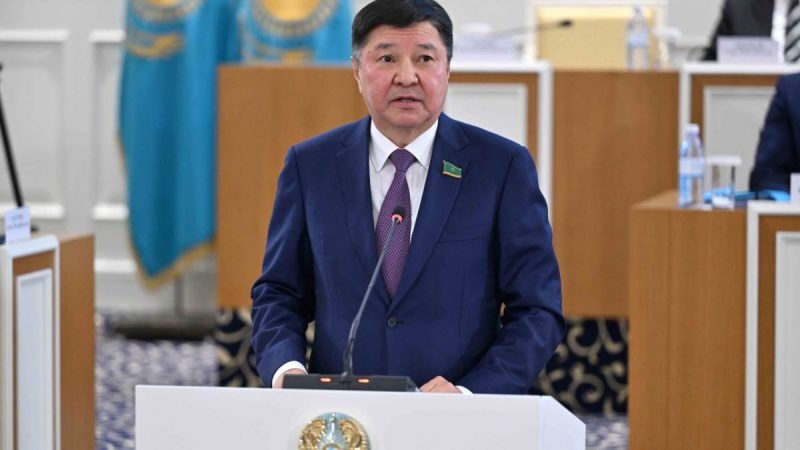 Жақып Асанов: Азаматтардың интернеттегі жеке деректері Конституциямен қорғалуы тиіс