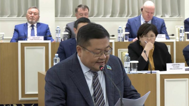 Қазақстан 1995 жылғы Конституциямен қош айтыса ма?