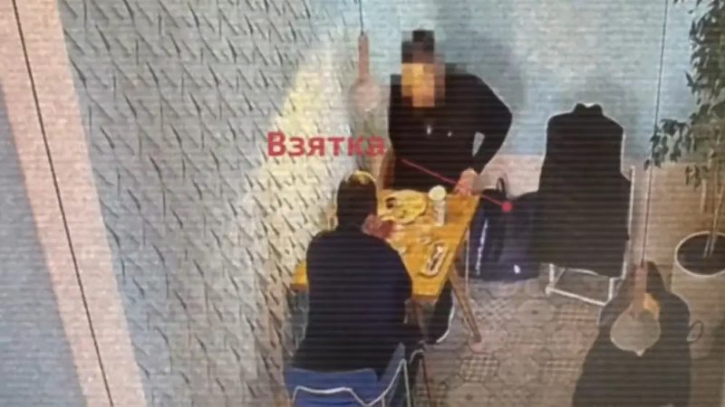 100 миллион теңге пара алған: БҚО-дағы салық қызметінің басшысы қамауға алынды