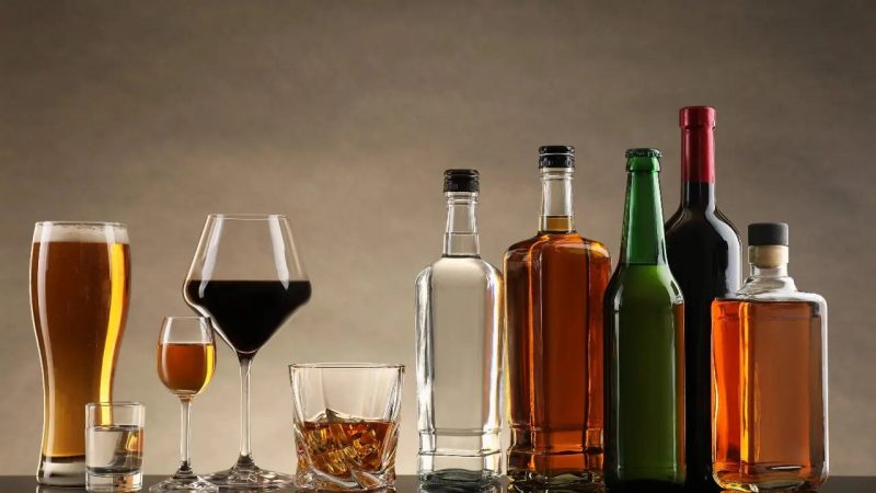 «Ауыр қылмыстың көбі ішімдіктен»: Депутаттар алкоголь сату уақытын қысқартуды талап етті