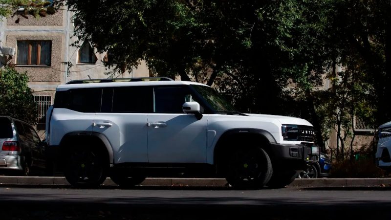 Қазақстандықтар жаппай қытай көлігін алып жатыр: бірақ ең танымал брендтер мүлде басқа болып шықты