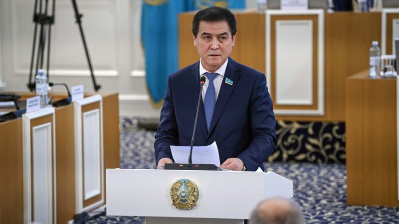 Конституциялық комиссия екінші отырысында «Құрылтай», «Халық кеңесі» бөлімдері бойынша нормаларды талқылады