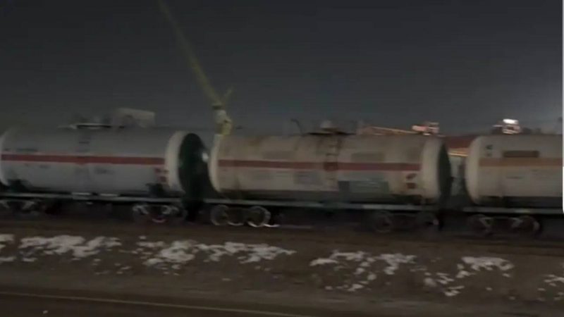 Талдықорғанда газ толы бес вагон рельстен шығып кетті: Теміржол қозғалысы тоқтатылды