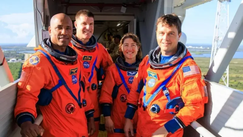 Адамзат тарихындағы жаңа кезең: 50 жылдан астам уақыттан соң астронавтар Айға аттанды