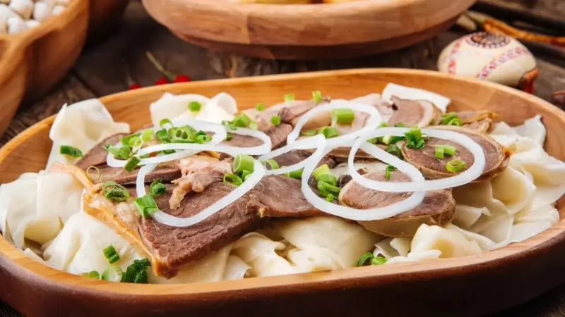 Астана мектептерінде оқушыларға апта сайын бешбармақ беріледі