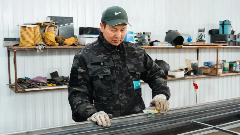 Металл бұйымдардан лофт жиһазына дейін: ауылдағы кәсіпкерліктің дамуы