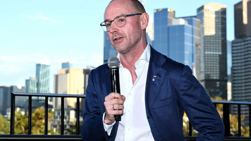 «Тоттенхэмнің» бұрынғы директоры Қазақстан футбол федерациясын басқарады