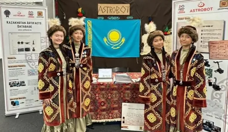 Астаналық оқушылар Ұлыбританияда өткен робототехника чемпионатында топ жарды
