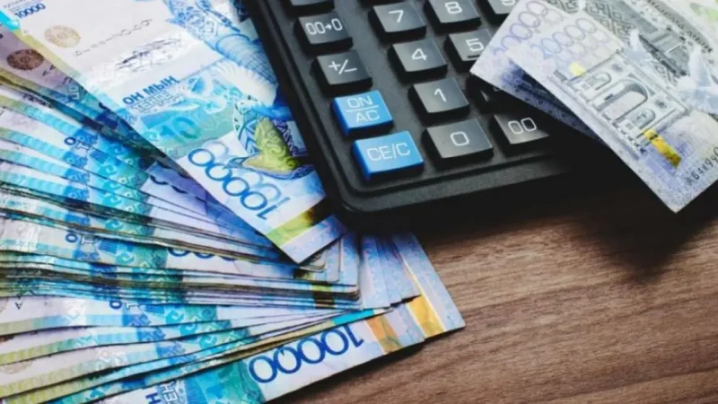 Ең төменгі жалақы 150 мың теңгеге дейін өседі: жаңа стандарт қашан іске қосылады?