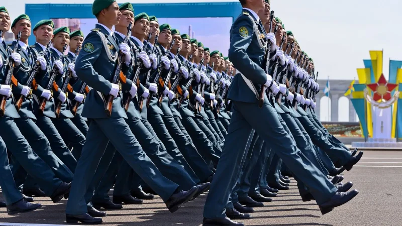 Биыл әскери парад болмайды: Қорғаныс министрлігі не дейді?