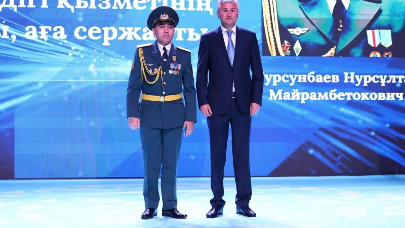 Ұлытауда Отан қорғаушылар күніне орай үздік сарбаздар марапатталды