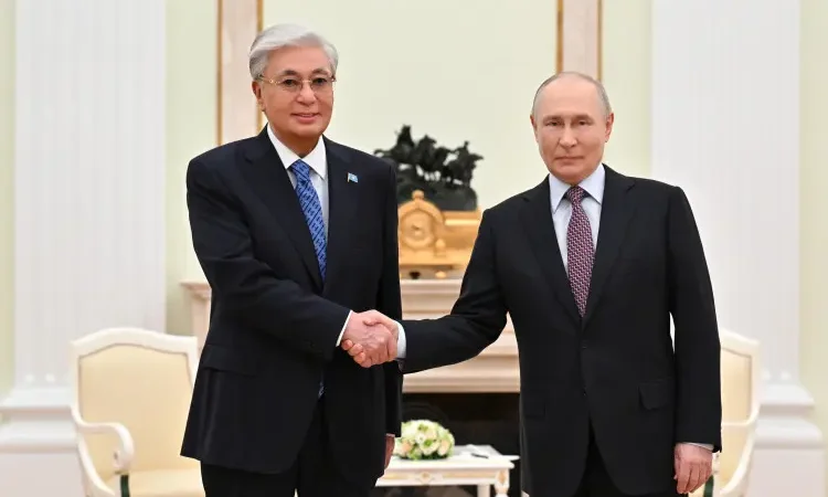 Тоқаев Путинмен кездесіп, сапар жоспарын пысықтады