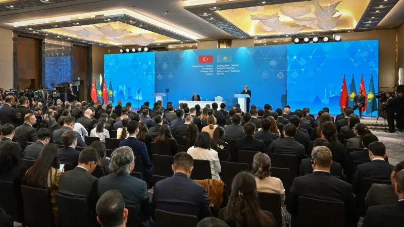 Тоқаев: Түркиямен өнеркәсіпте ынтымақтастықты күшейту кезек күттірмейді