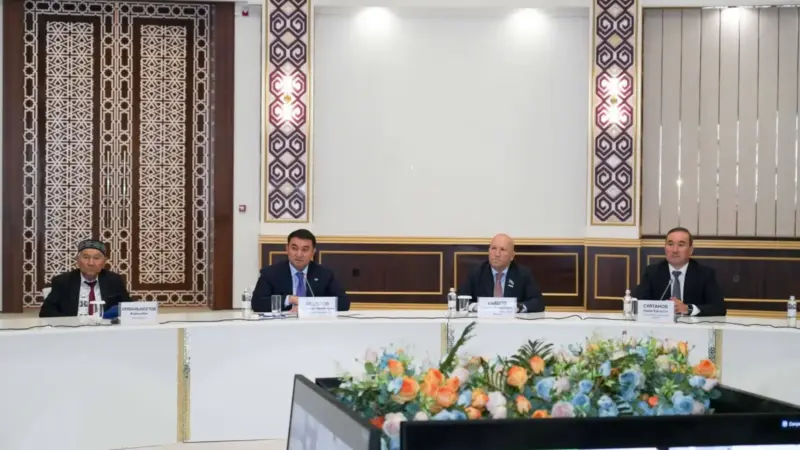 Түркістанда саммит қорытындысы мен өңір экономикасы талқыланды