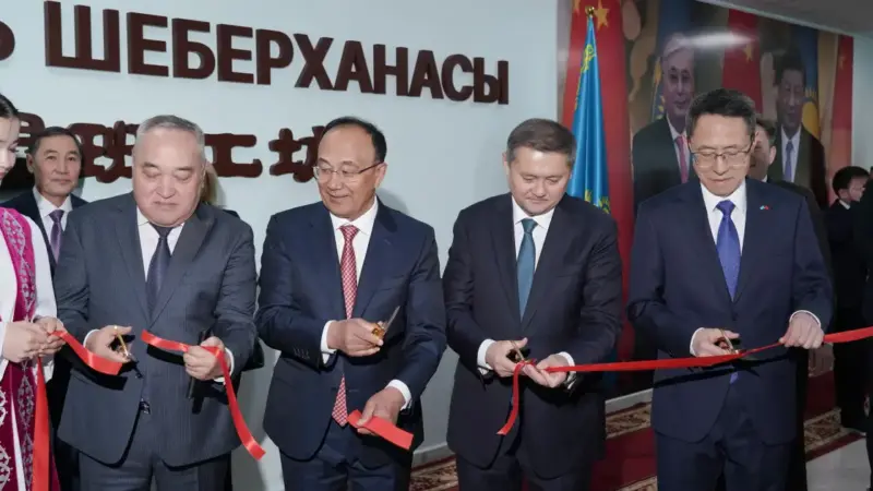 Л.Н. Гумилев атындағы ЕҰУ 30 жылдық мерейтойында Лу Бань шеберханасын ашты