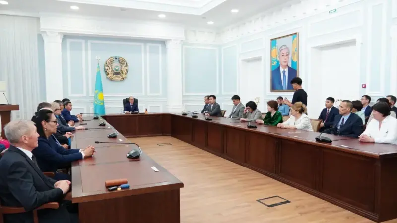Мемлекеттік қызметшілер күніне арналған салтанатты іс-шара өтті