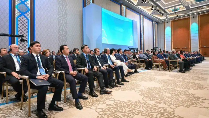Президент: Билік пен бизнес мәселелерді бірлесе шешуі керек