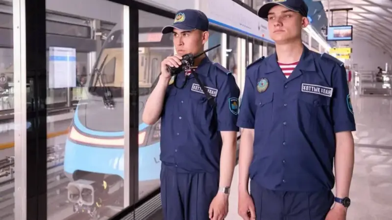 Ұландықтар LRT станцияларында қоғамдық тәртіпті күзетуге кірісті