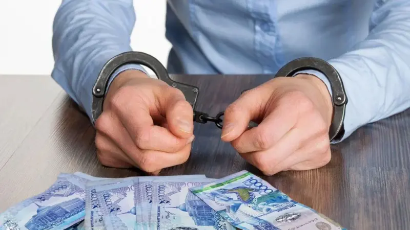 Астанада 111 адамды алдаған алаяқ 4 жылға сотталды