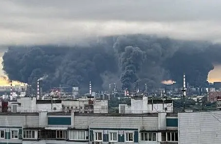 Мәскеудегі мұнай өңдеу зауыты дрон шабуылына ұшырады
