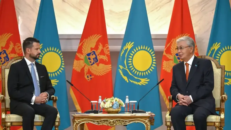 Қазақстан мен Черногория президенттері шағын құрамда келіссөз жүргізді