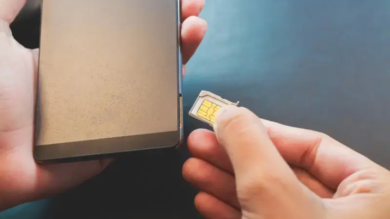 Қазақстанда телефон мен SIM-картаны ресми рәсімсіз беруге тыйым салынды