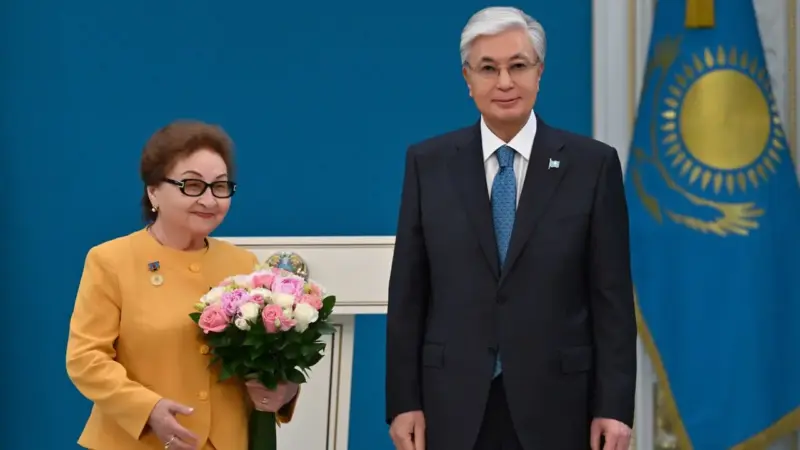 Президент БАҚ қызметкерлерін мемлекеттік наградалармен марапаттады