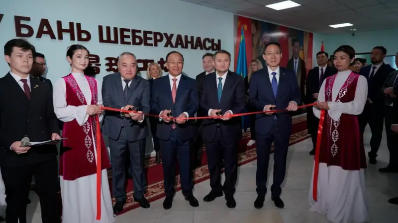 Лу Бань шеберханасы: ЖИ мен робототехниканың жаңа орталығы