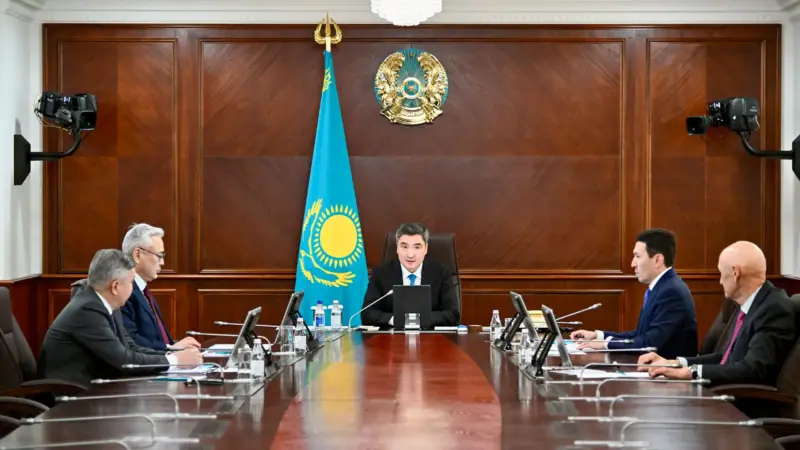 Олжас Бектенов: «Самрук-Қазына» экономикалық өсу жөніндегі тапсырмаларды шешуге күш салуы керек