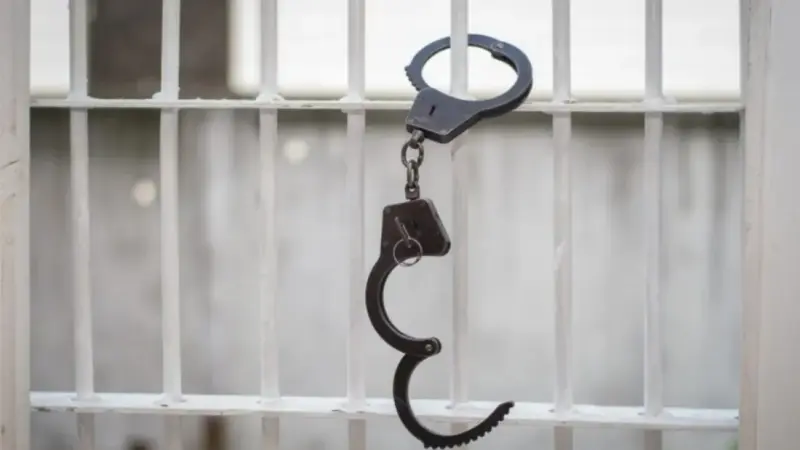 Қазақстан тарихында алғаш рет әкімшілік рақымшылық жасалады: Президент заңға қол қойды