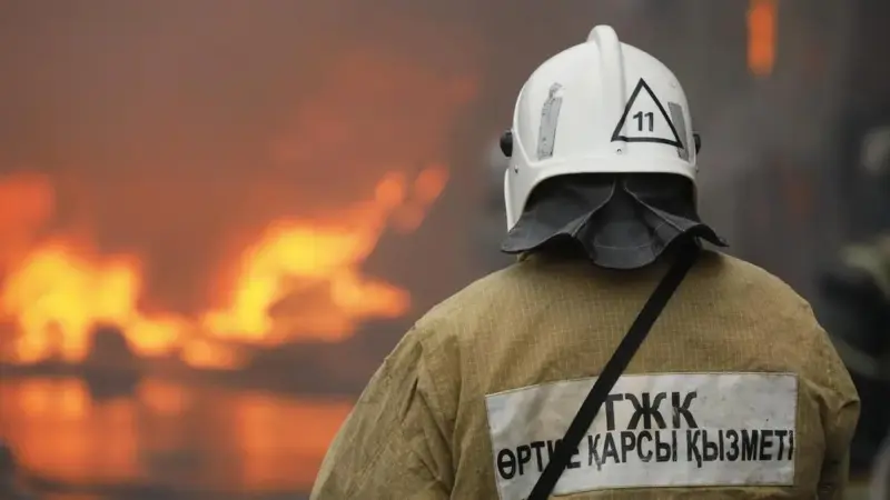 Астанадағы көпқабатты үйдегі спа-салонда өрт болды