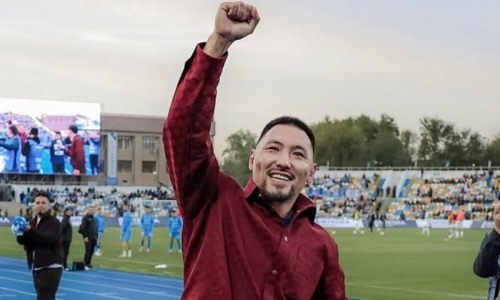 Жәнібек Әлімханұлы үш салмақ дәрежесінде әлем чемпионы болуға дайындалуда
