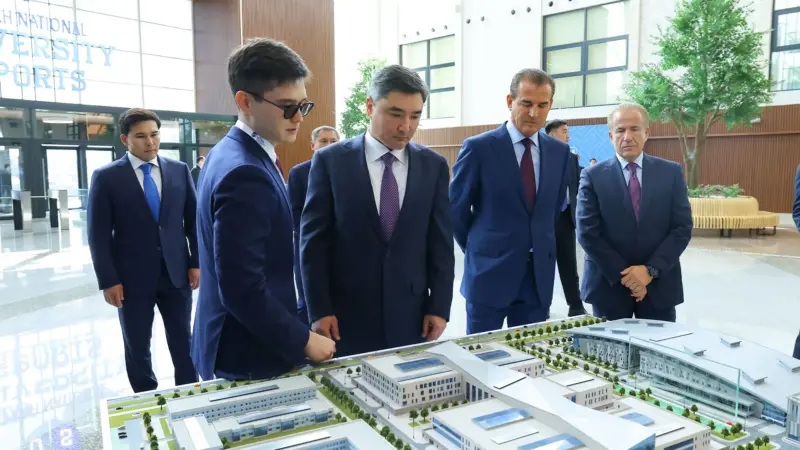 Олжас Бектенов Қазақ ұлттық спорт университетінің жаңа ғимаратын тексерді