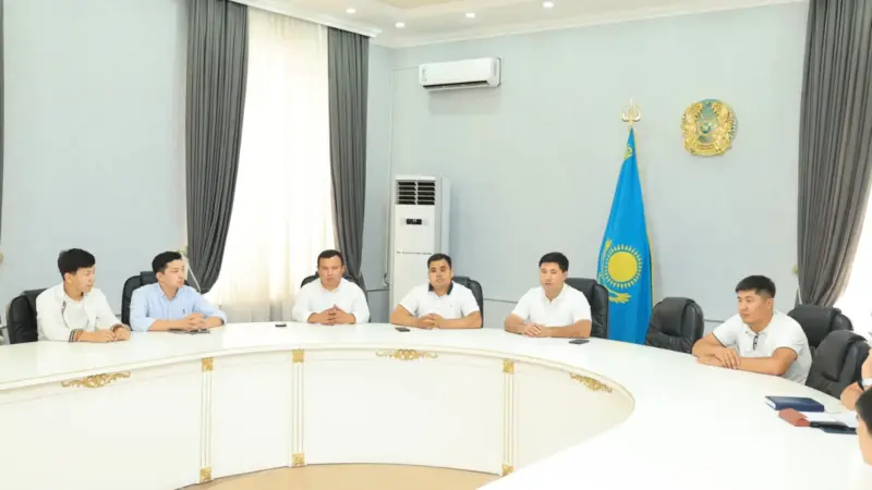 ОҚУ ОРНЫНДА ЖАҢА КОНСТИТУЦИЯ ТАЛҚЫЛАНДЫ